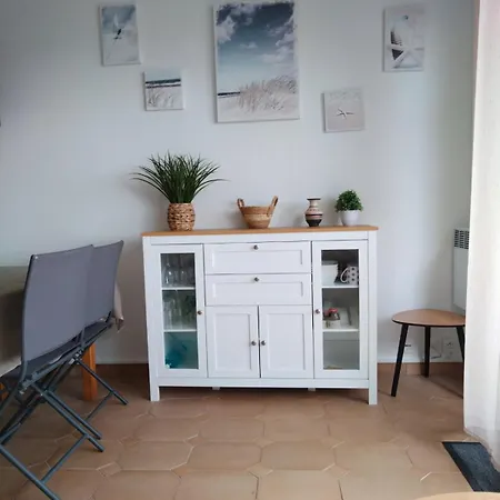 Apartment Bord De Avec Vue Port *