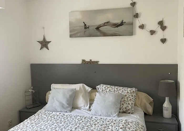 Appartement Bord De Avec Vue Port